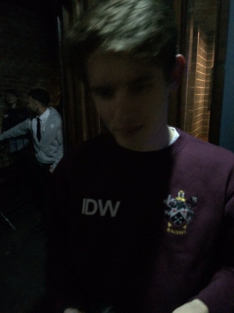 Spotted: Aidan's B lone pigeon on a night out #stillbetterthanchads <a href="/SACDBT/">St Aidan's Darts Bs</a> <a href="/StChadsDarts/">St Chad's Darts</a> @