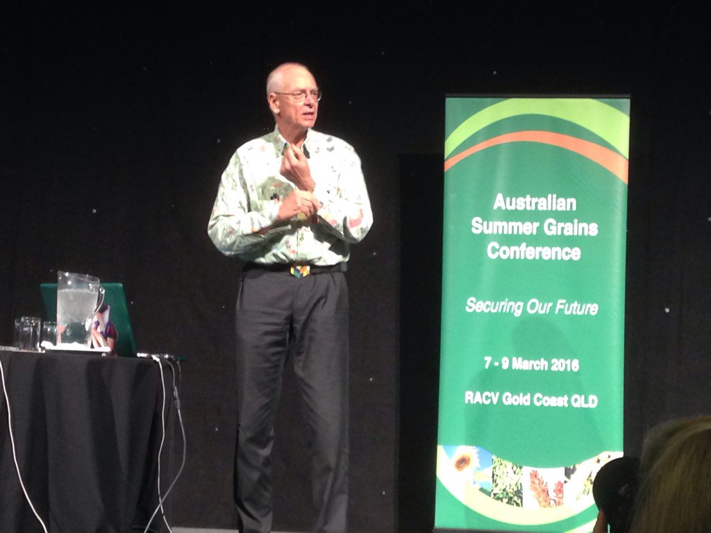 ChrisBlanchard_'s tweet photo. @DoctorKarl says Paleo diet is not real. #ASGC2016 #grainsrde https://t.co/tCHlArSJVQ