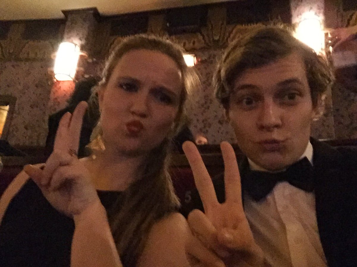 ChristopherVD1's tweet photo. #rokjesdag #lovebeer #duckface #marlies https://t.co/4UZb4rd3Zw