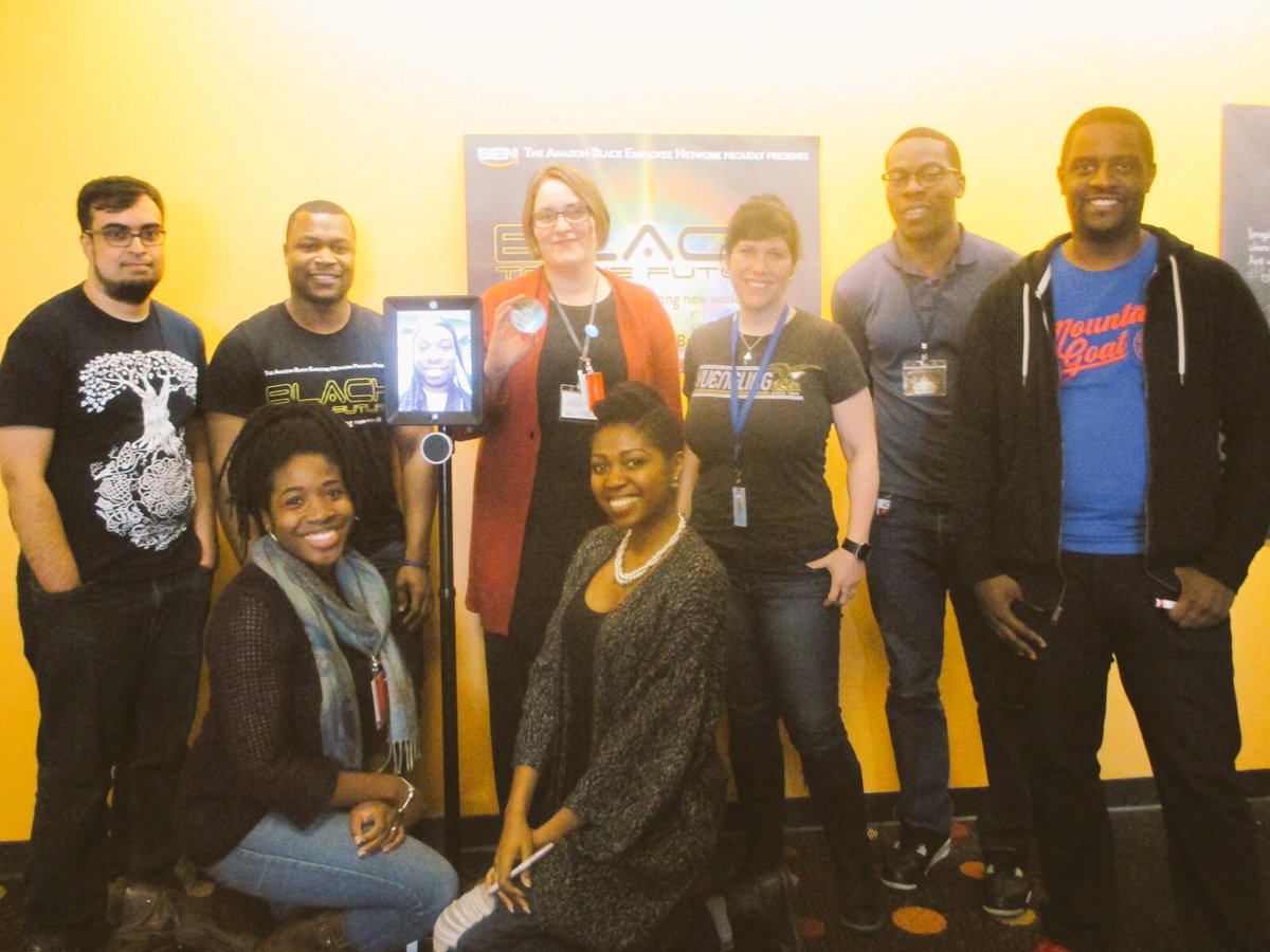 StartupSeattle's tweet photo. Congrats to #BlackDot - a culturally responsive black entrepreneur community - for winning grand prize at #BTFHack https://t.co/PkQhjlAZsv