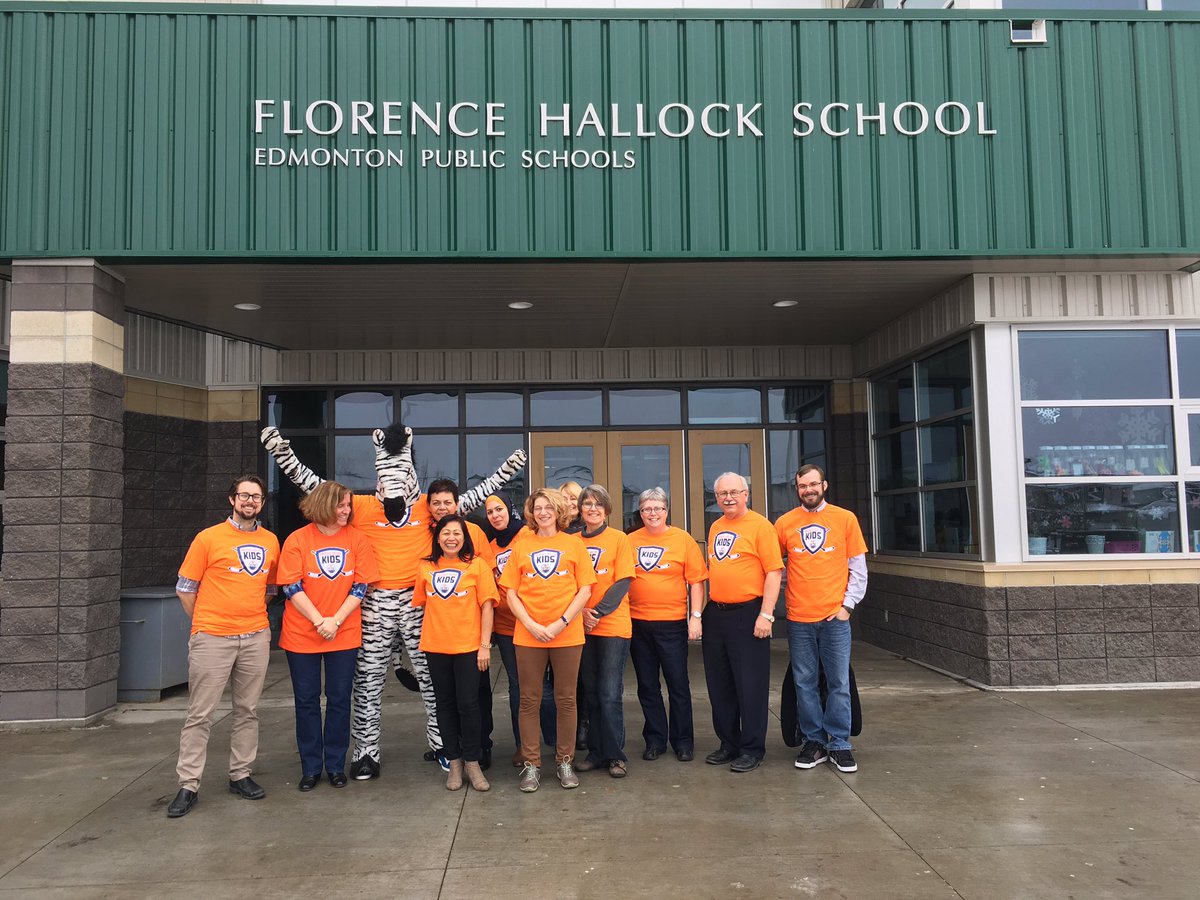 KillarneyJHS's tweet photo. Just saying vote for team McDavid @HockeyHelpsKids @ZebraCentre @cmcdavid97 https://t.co/OMdvqleWiC