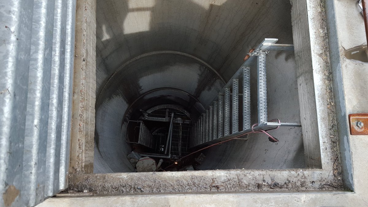 WHSRoundtable's tweet photo. Tunnel into U.S. from Mexico -70' deep and 600+' long. https://t.co/tVJP2EO4vn