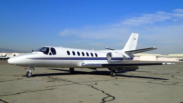 BizJetJason's tweet photo. CITATION V FOR SALE: FRESH HOTS, NEW PAINT AND INTERIOR | SN 151 https://t.co/d53xKbHBEr #avgeek #aircraftforsale https://t.co/jhLt59ksNd