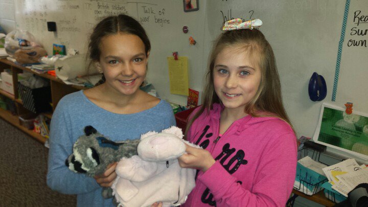 TeamBond2017's tweet photo. These girls worked on their #InventorsChallenge over the weekend! #wleced @GlengaryElem https://t.co/p37vvMt3Dy