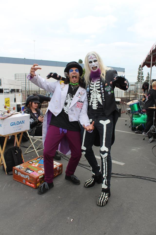 darinmalfi's tweet photo. It's not #SpookShow4 unless #TheRhythmCoffin is ready to rock! Photo by Brian Moralez #DangerousD https://t.co/7qlgphofgb