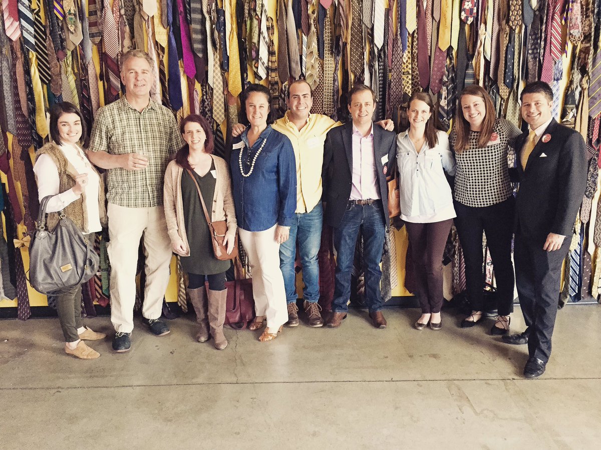 GRAToday's tweet photo. @Noshtalks event @MondayNight #noshtalks #boozeschmooze https://t.co/kgWfpia3DX