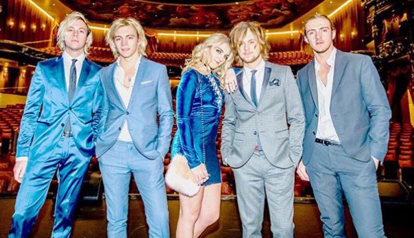 R5Minnesota's tweet photo. 4 days! 😏😝🎉 #SometimeLastNightTour #R5LIVEinMN @officialR5 https://t.co/JLI99j2Llq