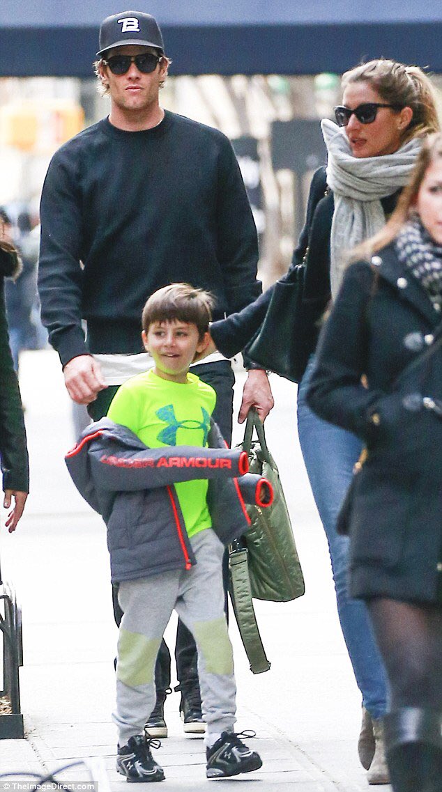 Brady Family in NYC on Sunday😍