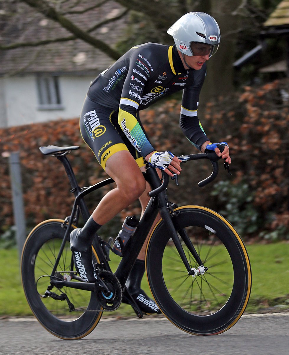 Happy with 3rd place yesterday at the Hainault Hilly. Thanks @PMR_Toachim @Kalasltd for my slippery skinsuit #aero