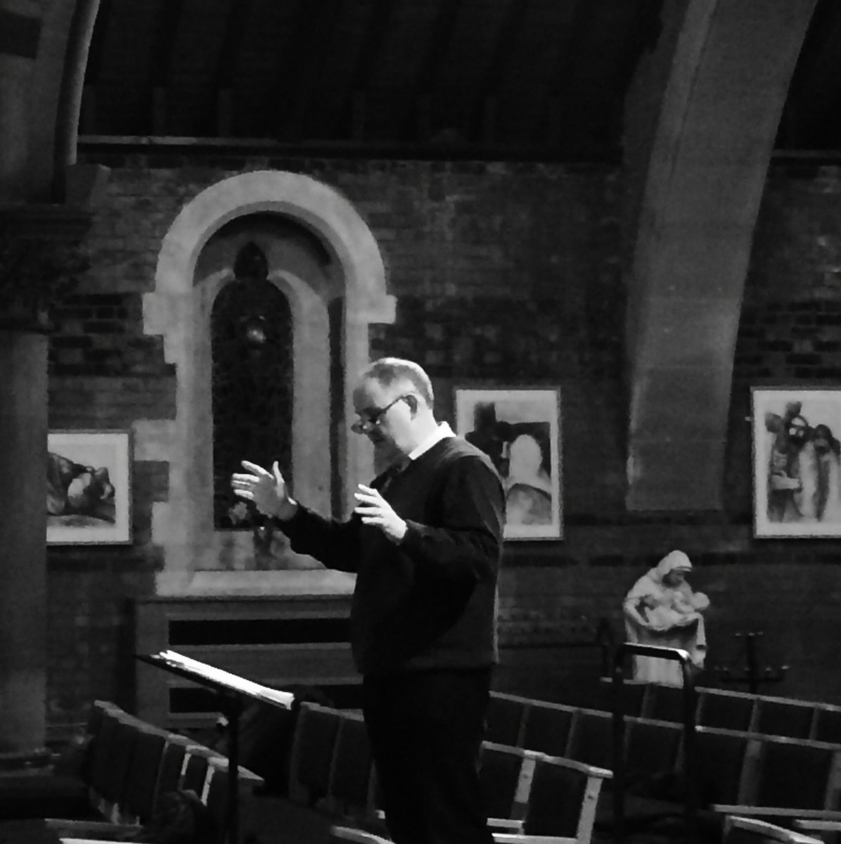 PelennaV's tweet photo. @PelennaV @CwmdareVoices @cwmbachchoir - Fantastic evening! All preparing for Mass Choir Concert on 4th June 2016 🎼🎶 https://t.co/5tZG24hjYF