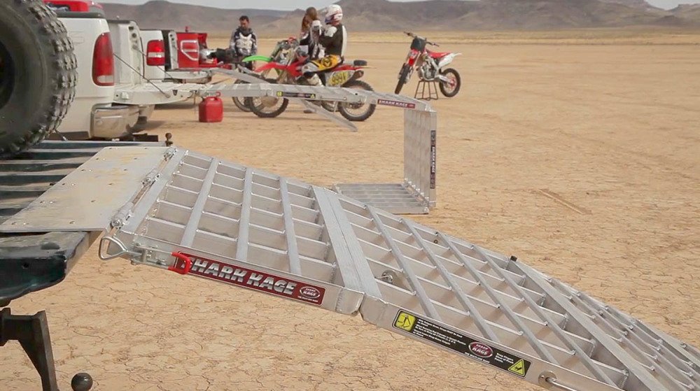 SharkKage's tweet photo. #HowTo Use Aluminum #FoldingRamps Properly https://t.co/akRRVDggLc via @SharkKage
#SafeRide
#LoadSafe https://t.co/NKe1GUAh2T