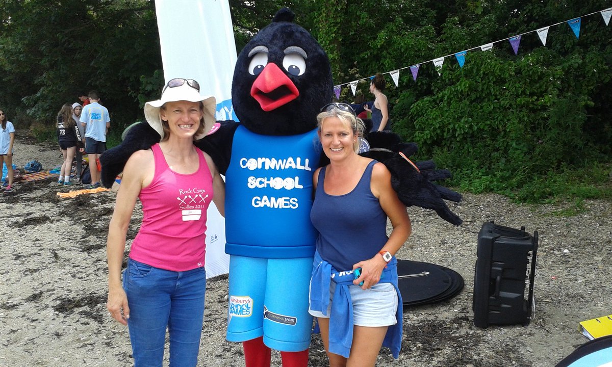 LevertonClare's tweet photo. @FemaleCN crazy coaches with the #CornishCough @CornwallSportsP School Games rowing event 2015 @CPGAgigs #IWD2016 https://t.co/KA4cJS10Fy