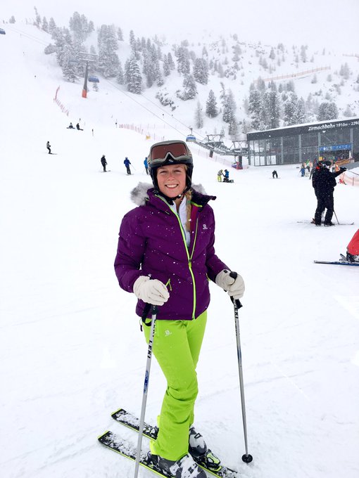 Yesterday on ski⛷👍, now coming back home😚💋 https://t.co/PPRDDvdtnI