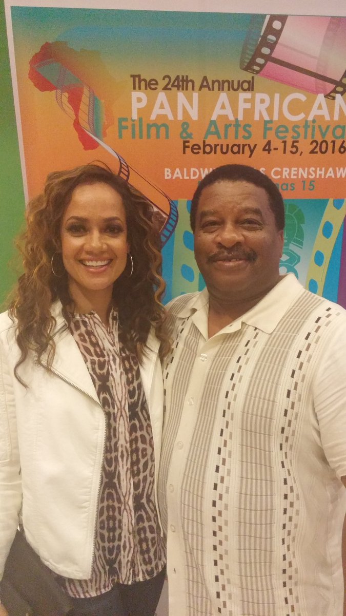 askjamesthomas's tweet photo. Me and Actress Tammy Townsend. #news #tammytownsend #mrjamesthomassr #carsonca #carsoncourier #celebrities #famous https://t.co/voYjK7ErbG