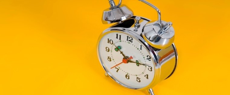 HubSpot's tweet photo. How to Make the Last Hour of Your Workday the Most Productive https://t.co/1gnvLdJZiq by @lesliezye https://t.co/DQUzkqGlhb