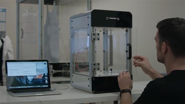 <a href="/electroloom/">Electroloom</a> Mini 3D clothing printer creates wearable fabric in under 20 min.
3ders.org/articles/20160… #3dprinting