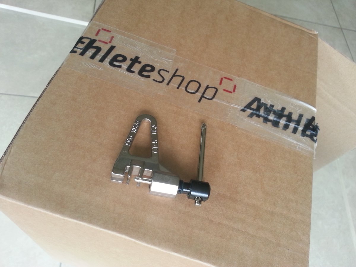 Net mijn ketting vervangen met deze pons, altijd handig! #appm #athleteshop #parktool #kettingpons