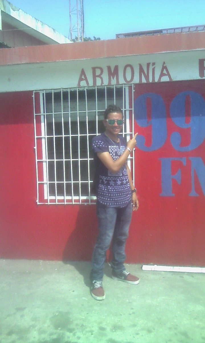 DuoJunioryJuan's tweet photo. #GiraDeMedios #Radio @DuoJunioryJuan ft Salmista #JotaR 📻👍
#Beraca 
#Agape 
#Luminares
#Armoniastereo
#Samaritano https://t.co/ScbhrCytJk