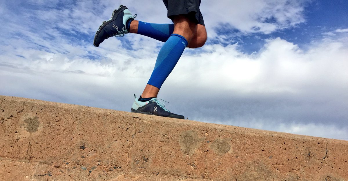 runblogaz's tweet photo. Running on clouds. #CloudSurfers @on_running #Bibchat #OnRunning https://t.co/HsyFLA2hQC