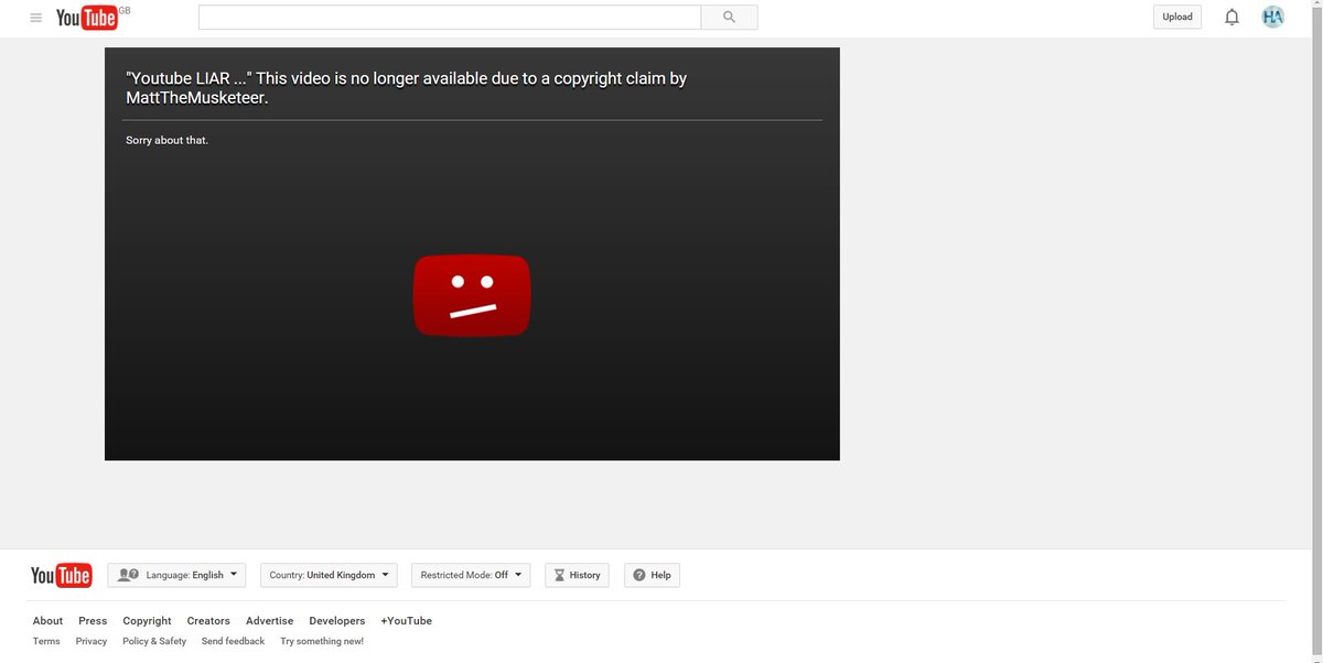 hellinick's tweet image. a youtuber with 102k+ subs attacking a channel with 169 subs totalWTF @YouTube #MakeYoutubeGreatAgain @GradeAUnderA