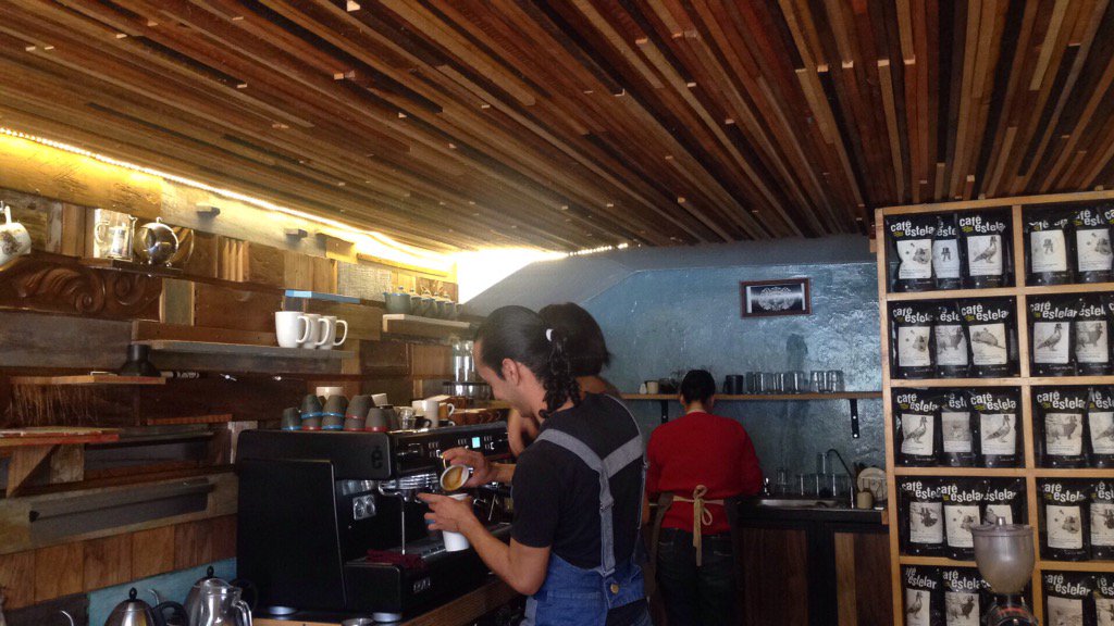 <a href="/Fleibian/">Fabian delpa</a> mi nueva obsesión y razón para volver a #Guadalajara #PalReal ¡Qué bien me caería un café ahora!