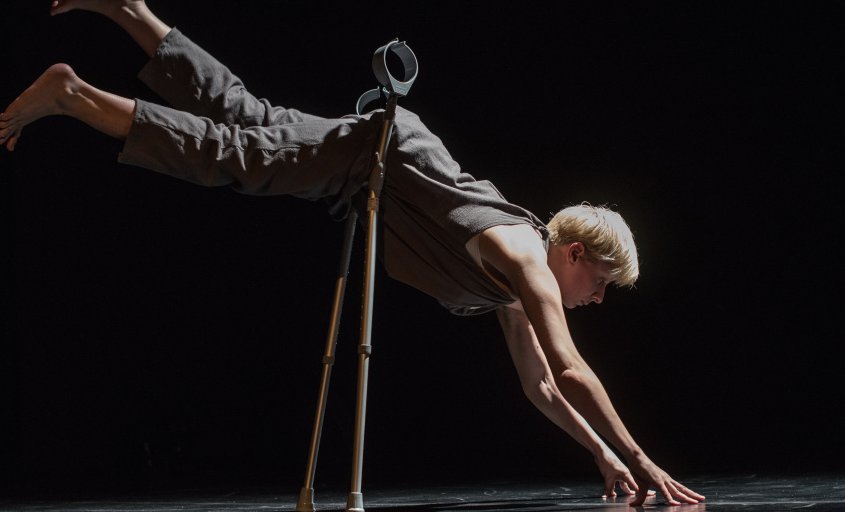 Witness dancing on crutches, live flipbooking and a musical carwash at <a href="/FOLAMelb/">Festival of Live Art</a> this week: broadsheet.com.au/melbourne/art-…