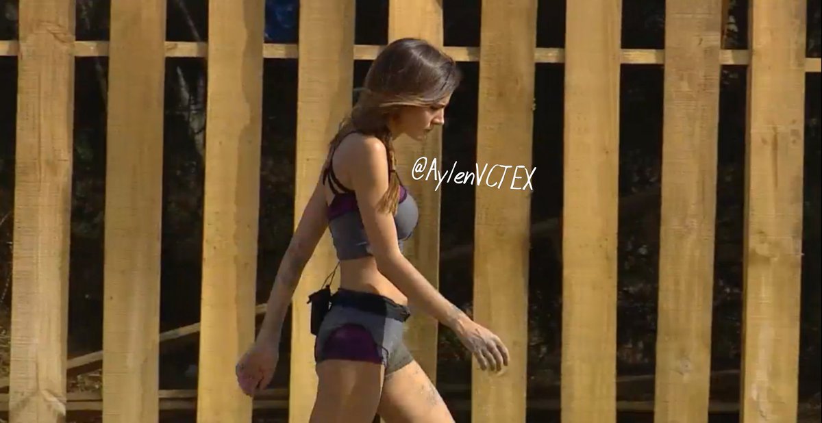 AylenVCTEX's tweet photo. DIVA👑💕 #volveriascontuex #AylenQueenOfGlamor #ElOcasoDeRubi #VCTE35 Subidas Las Capturas De Aylen https://t.co/Qx1wW8D6B4
