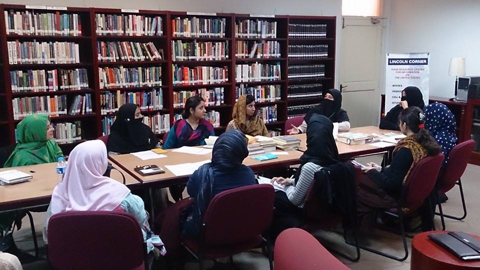 IIUI_ctf's tweet photo. Our various discussion sessions.
#education #HR #ECOLOGY #peace #women #IIUI_ctf https://t.co/EYZXfWXGXB