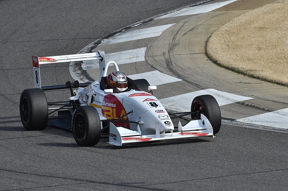 USF2000's tweet photo. Recap of the #WarmUpWeekend as we get ready to head to the @GPSTPETE! #MRTI #TeamCooperTire https://t.co/ZbVktzxROy https://t.co/Sv4SChQoZD