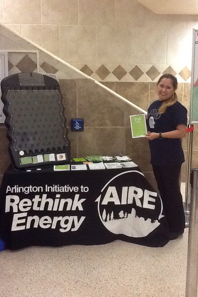 ArlingtonAIRE's tweet photo. We're at the @ThomasJeffersonCommunityCenter today. Test your knowledge of LED lighting at the AIRE table! https://t.co/f2QmVNHcEQ