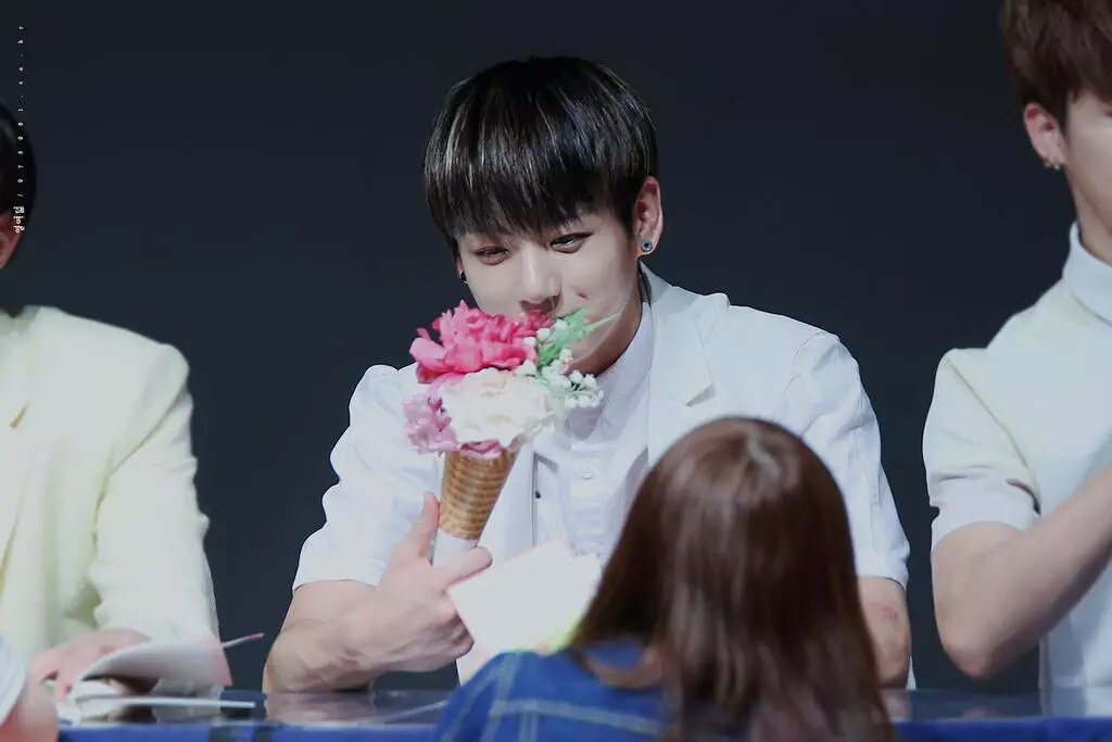 flowerboyjk's tweet photo. https://t.co/K52Pl6MFDa