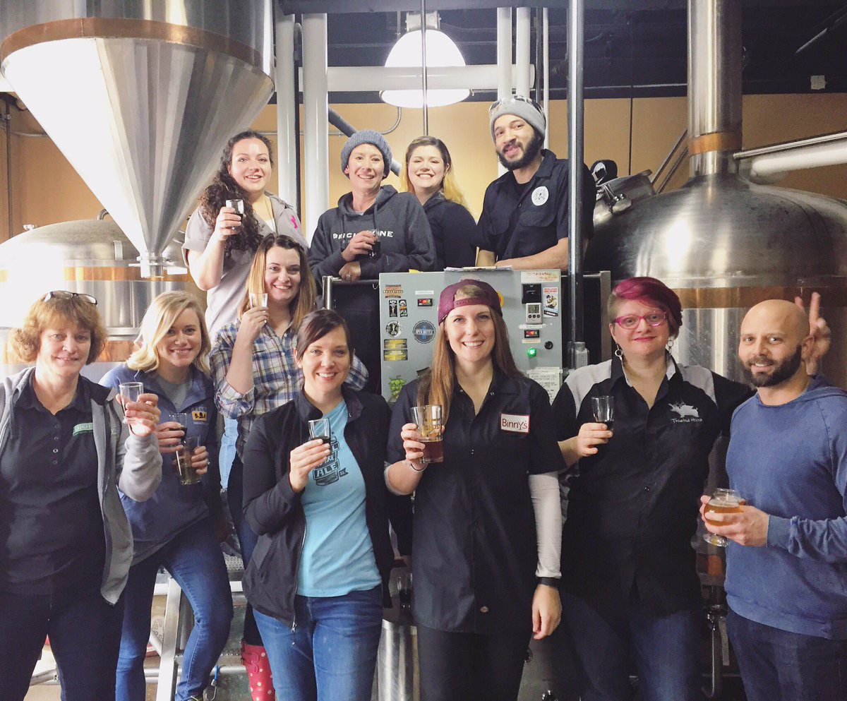 hail2theale's tweet photo. Big thanks to @brickstonebrew for an awesome Int'l Womens Brew Day #IWCBD #PinkBootsChi #pinkboots #craftbeer https://t.co/HmgB1jrt4m