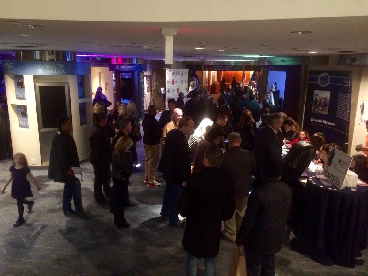 DCIndieFilmFest's tweet photo. #haze is starting in 20 minutes but there’s still time to come grab tickets. https://t.co/bDtpORD4yr #dciff2016 https://t.co/CyPEHxtGEa