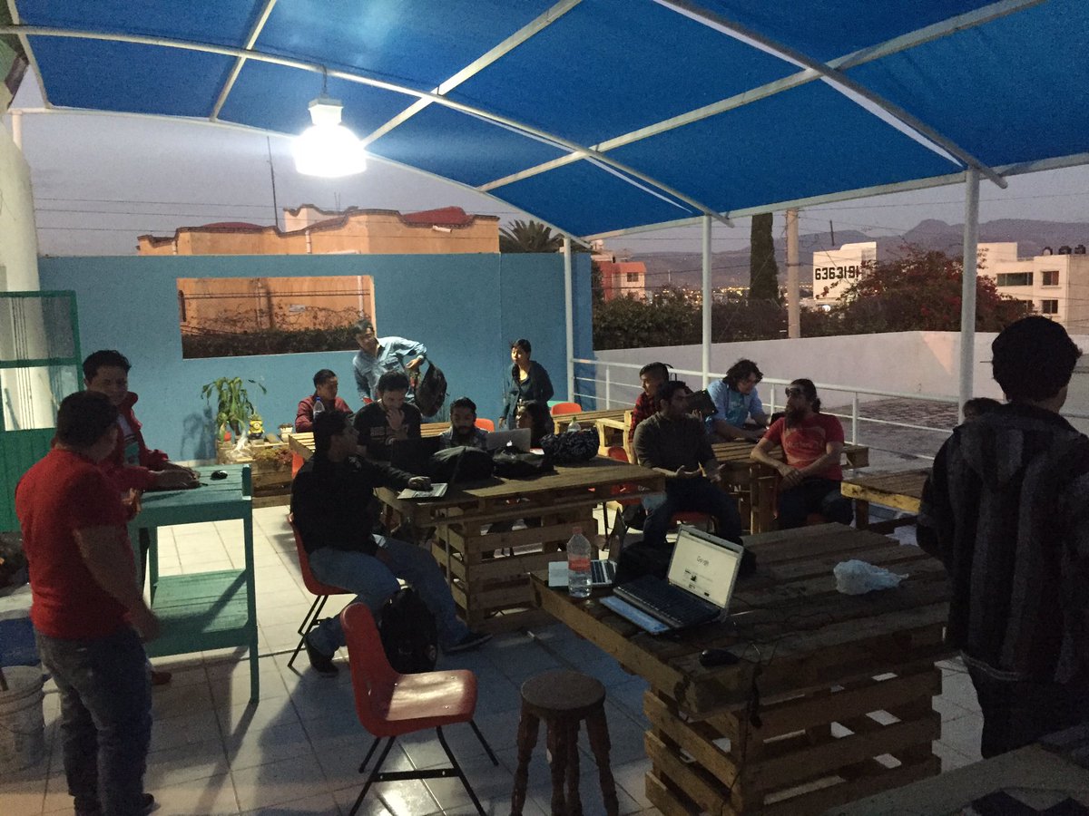 hamurabi10's tweet photo. #OpenDataDay #ODD16 #ODDLatam #comunidadCodeando @HacklabTepache https://t.co/2OdNsMClad