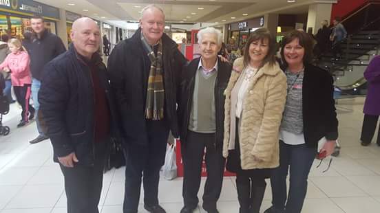 AndersonstownSF's tweet photo. Brilliant support shown today for our day of action around supporting our health workers #Better4Health https://t.co/kXjIUHtXyx