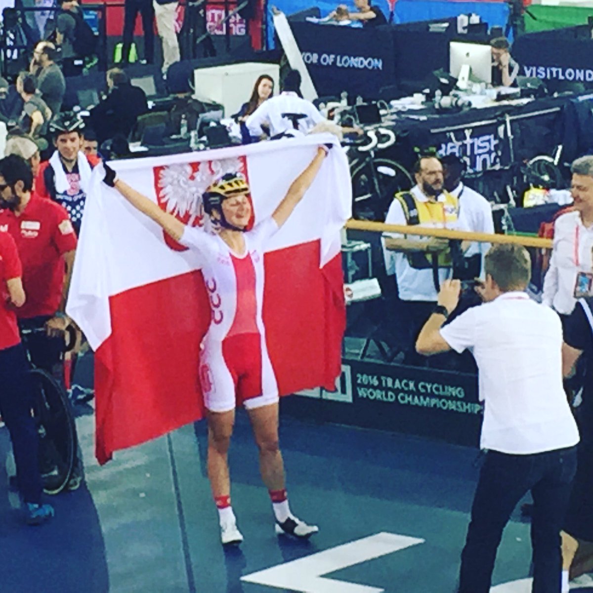 MorganDominika's tweet photo. #katarzynapawlowska #worldschampion well done! #twc2016 https://t.co/lhFh44VqDF