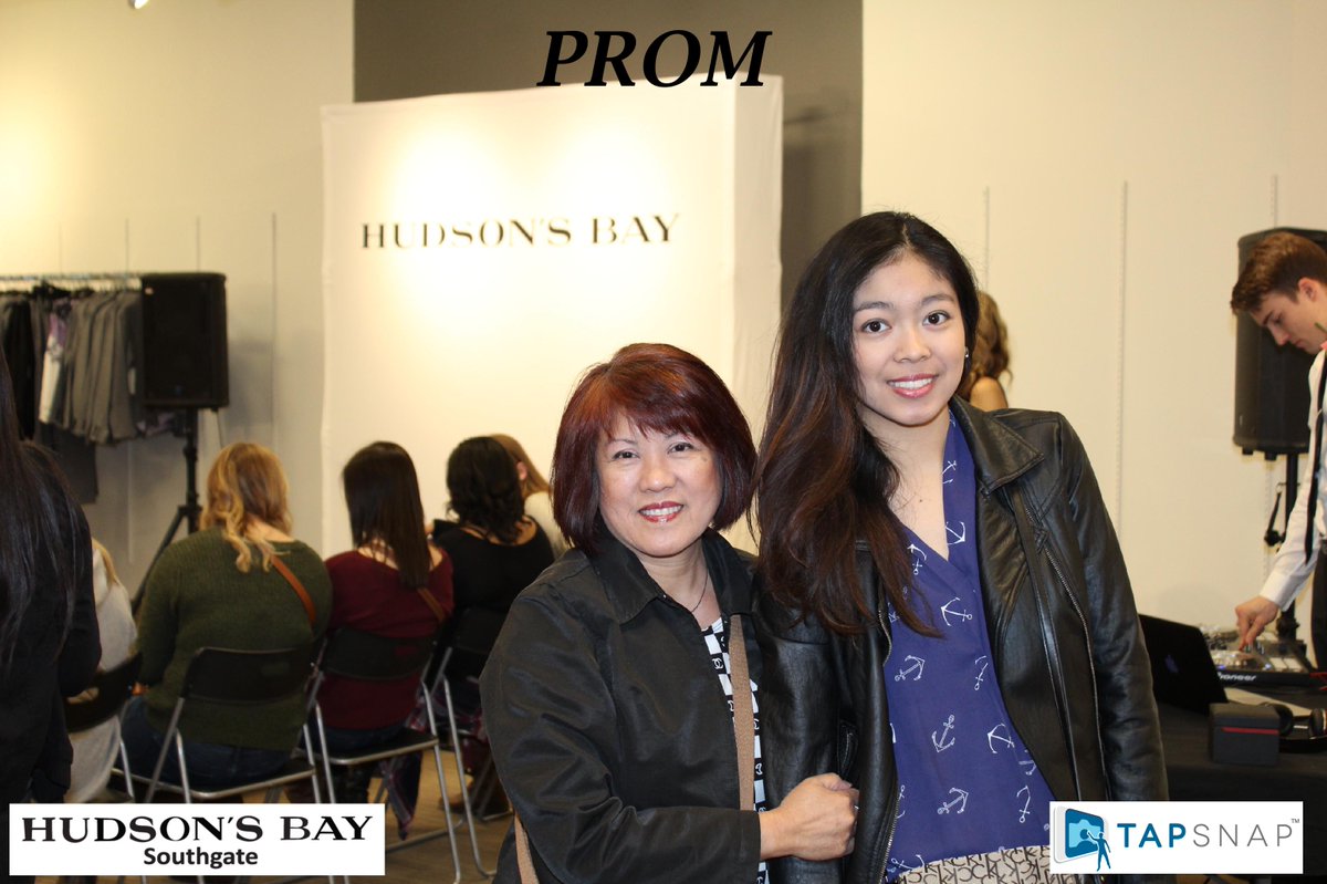 TapSnapPhotos's tweet image. @hudsonsbay #HBpromsquad