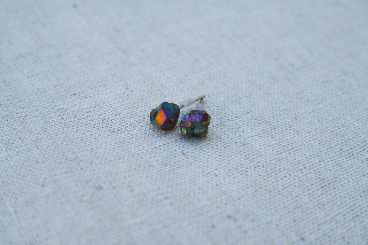 MinorFragment's tweet photo. https://t.co/xDh6u3aqVX #handmade #gemstone #gemstoneearrings #earrings #studearrings #gemstonestuds #citrine #gem https://t.co/LbmMXRVCpF