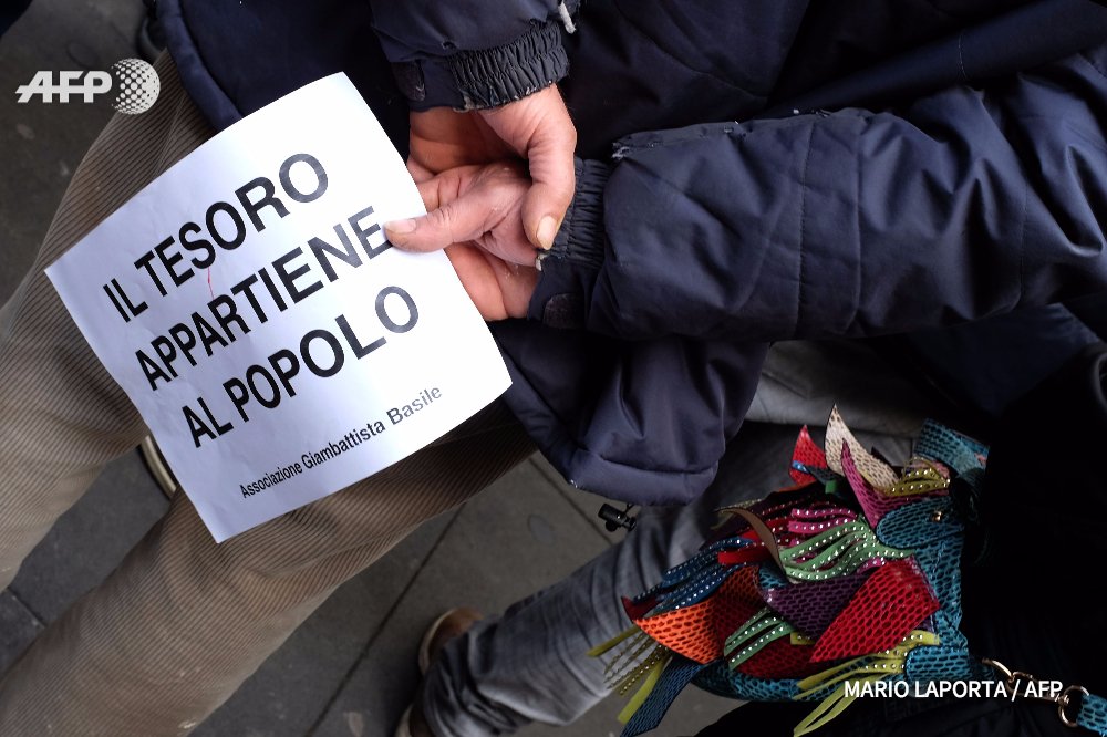 Bataille entre Naples et l’Eglise autour du trésor de #SanGennaro u.afp.com/ZhDo #AFP