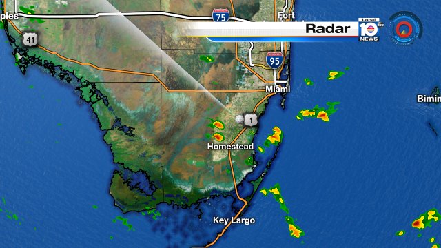 Showers moving around Miami-Dade county this evening. @TrentAricTV has your forecast at 5, 6 and 11pm https://t.co/ePuivQAtdL