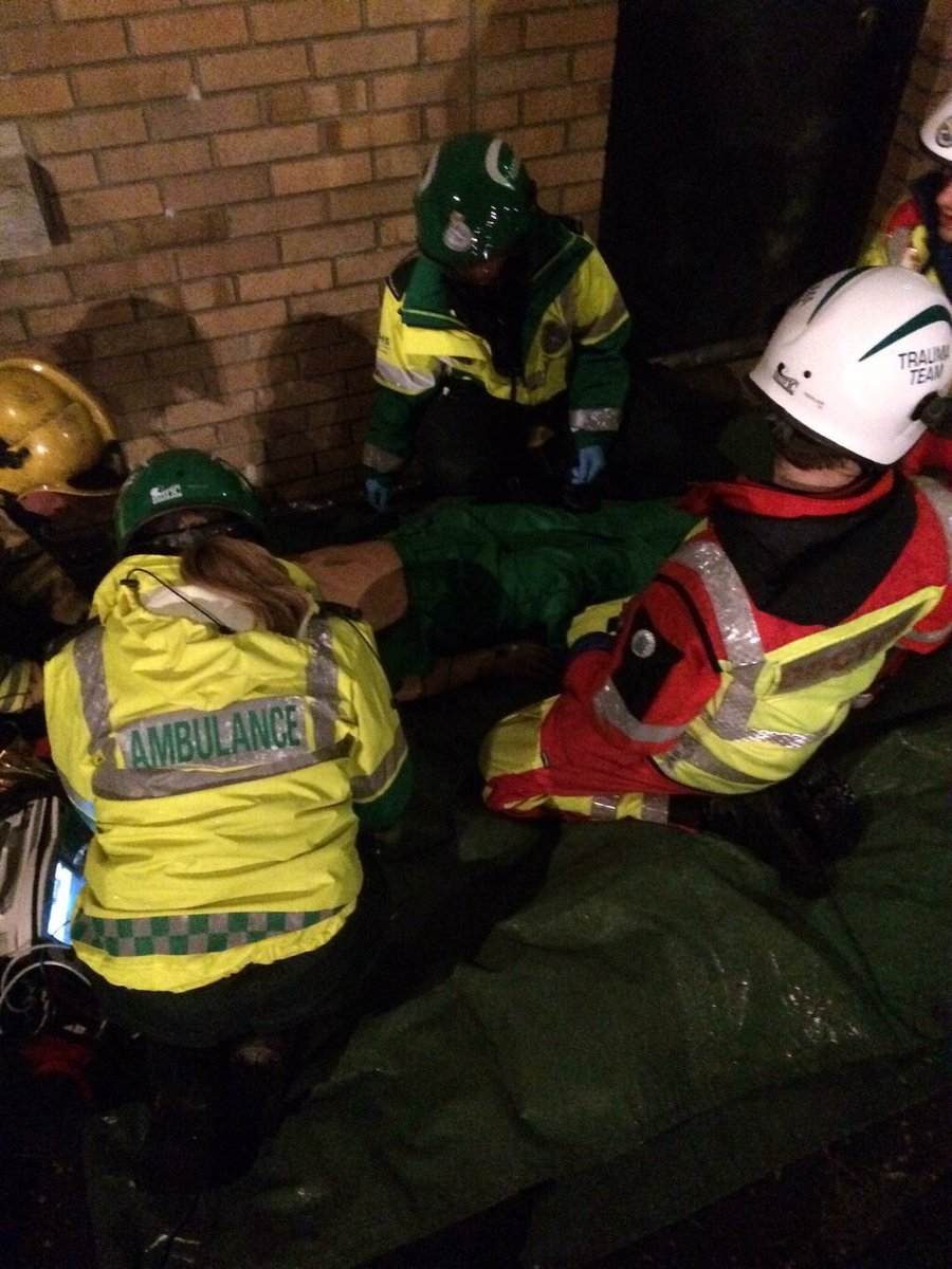 AileenC1984's tweet photo. Thoroughly enjoyed IPSP exercise on Thursday night, good to work alongside EMRS and Scottish Fire Service https://t.co/IHxif72prZ