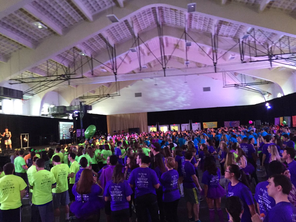 Brian__Bock's tweet photo. @TT_MinionYellow #TerpThon2016 is awesome!! #DareToDream #FTK https://t.co/Ii3Ls1DOIf