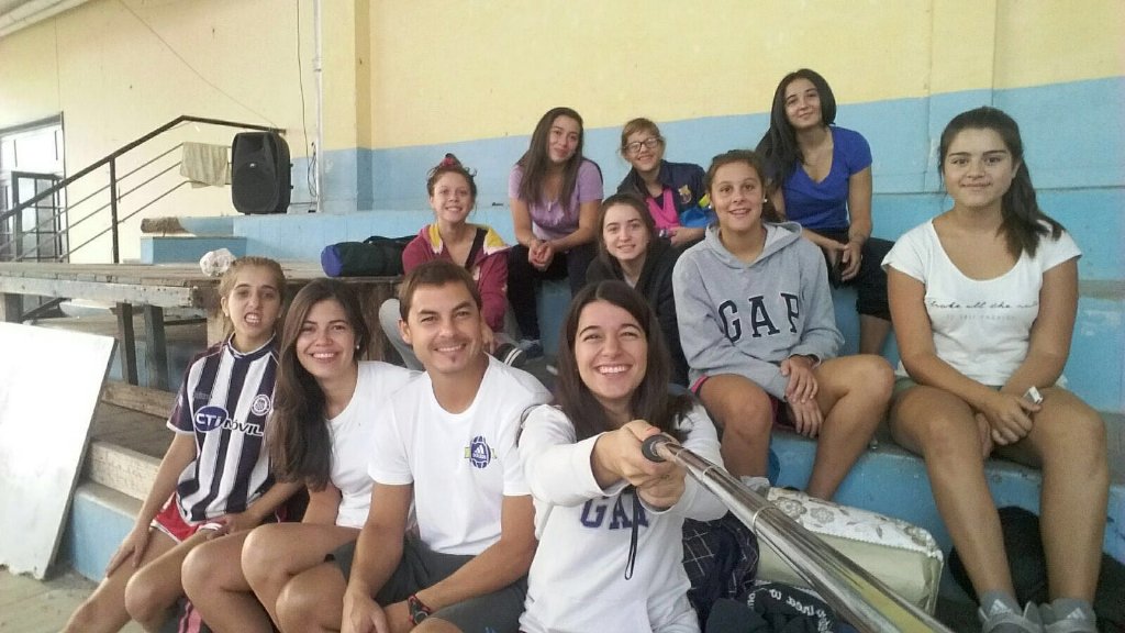 TimonFutbol's tweet image. En el #TimonFC entrenamos todos ! #FutFem #VamosLasChicas. #FinPretemp en @clubeltimon