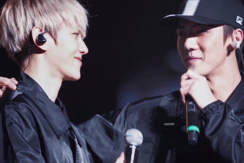 BK_exok04's tweet photo. 🌸 https://t.co/Zk6n6lixBh