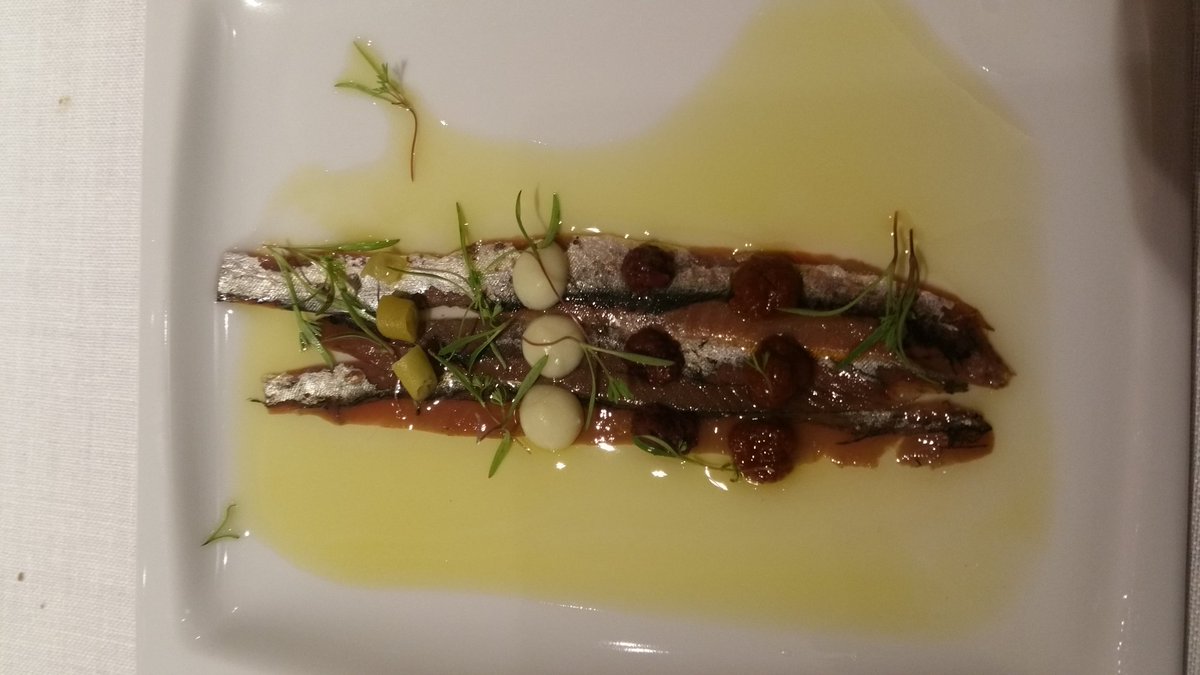 carlespedret's tweet image. Celebrating the end of an spectacular #ultrasound course #ECOARS with @AlvarezRey_Dr @inigoiri et al 😅😅