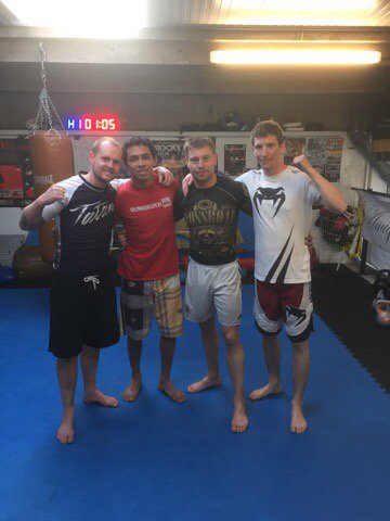 andybear4's tweet photo. @RickiLeeJones2 #nogi #mma @TrojanFitness https://t.co/wPs8FCsgGj