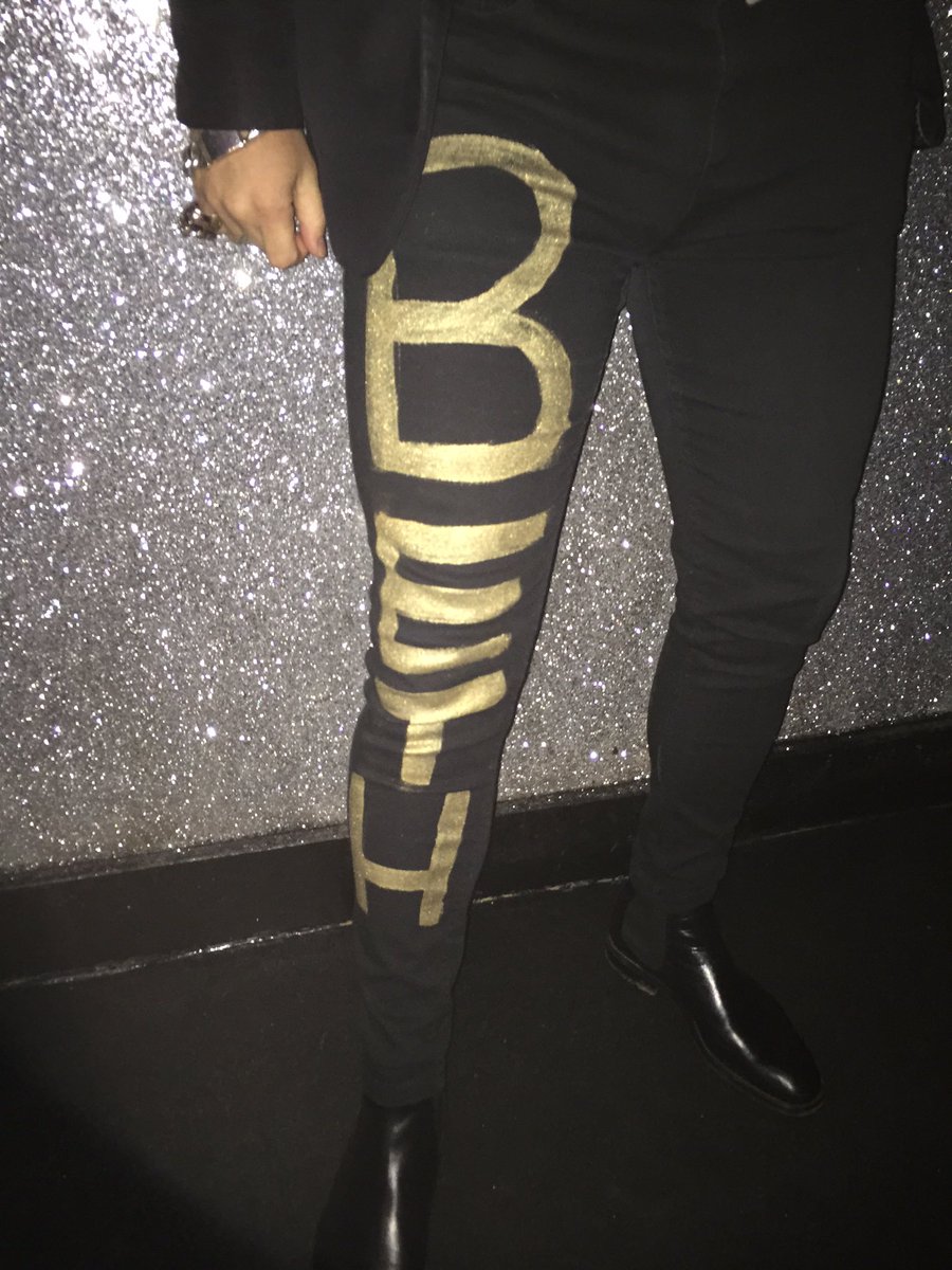 Rocking the new @Beth_morrisuk_ jeans tonight @Studio15windsor ✌🏻️