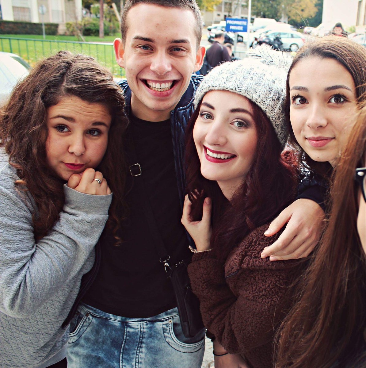 Juamericangirl's tweet photo. #WeWillMissYouDalsFamily Grâce a cette émission j'ai rencontrer les meilleurs 💓👑 et pleins d'autres 💓💓💓 https://t.co/Zf3MotstuX
