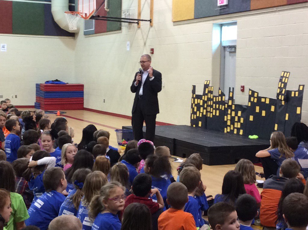 Dr. Tucker shared about leadership <a href="/KBElementary/">Kellybrook LPS</a> during our Leadership Assembly. #kbcougars #leaderinme