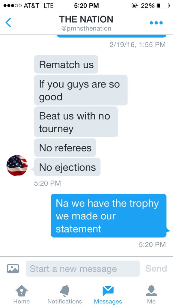 blazerspmhs's tweet photo. If thats not a sore loser idk what is 😂😂 https://t.co/rttsbZWfb0